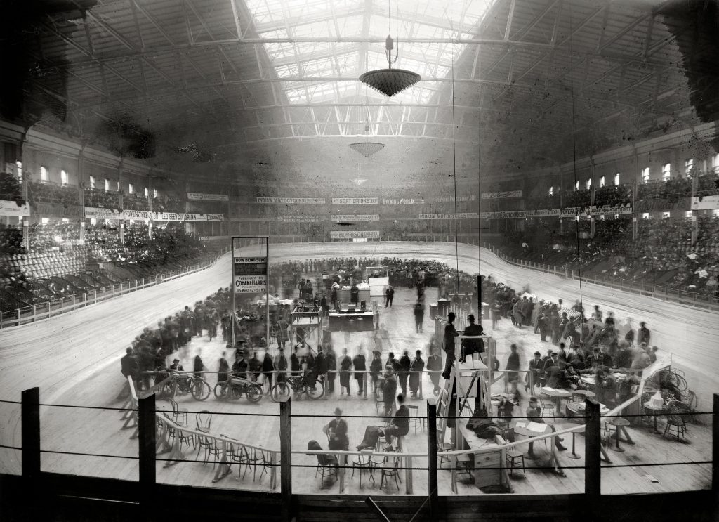 6_Day_Bike_Race,_Madison_Sq._Garden_(2)